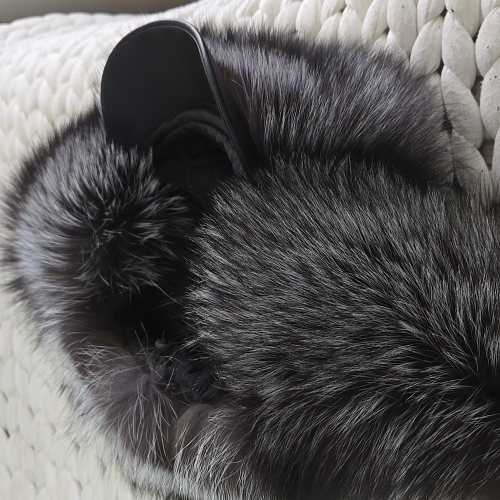 Elegant Black and Gray Fur Hat - Picture 6 of 6